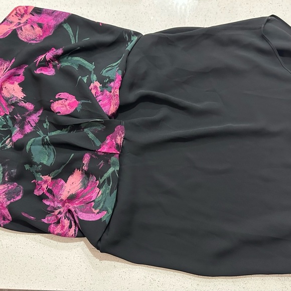 ✨NWT✨ RW&CO. Women’s Floral Print Sleeveless Top- Size Medium - Picture 6 of 9